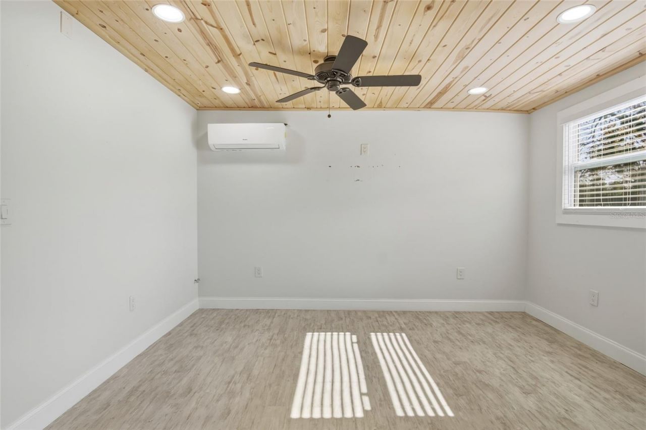 702 Eleanore Avenue, New Smyrna Beach, FL 32168 Photo