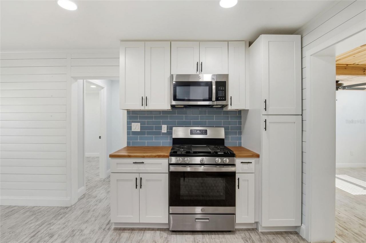 702 Eleanore Avenue, New Smyrna Beach, FL 32168 Photo