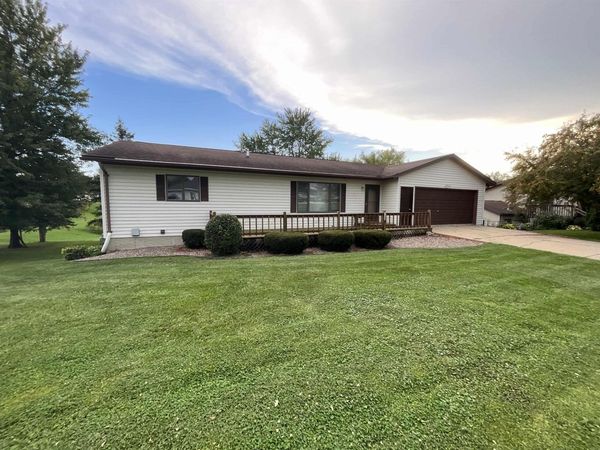 110 Lilac, West Union, IA 52175