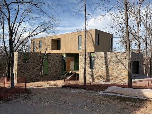 963 NW C Street, Bentonville, AR 72712