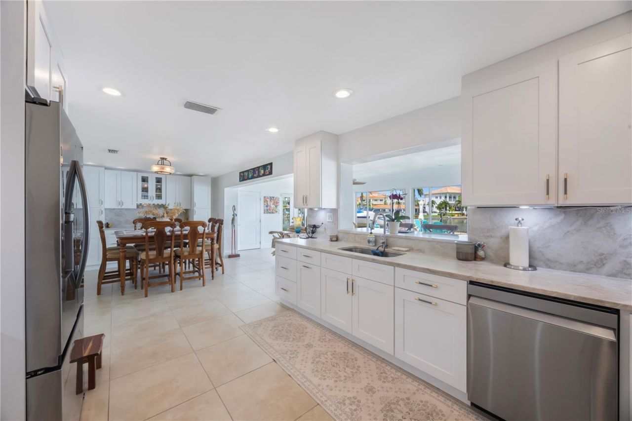 162 174th Terrace Drive E, Redington Shores, FL 33708 Photo