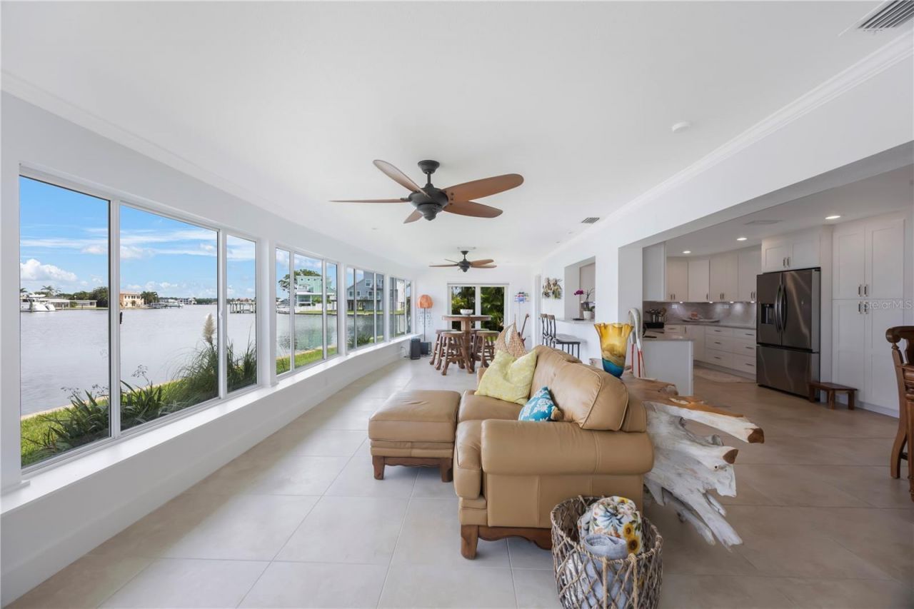 162 174th Terrace Drive E, Redington Shores, FL 33708 Photo