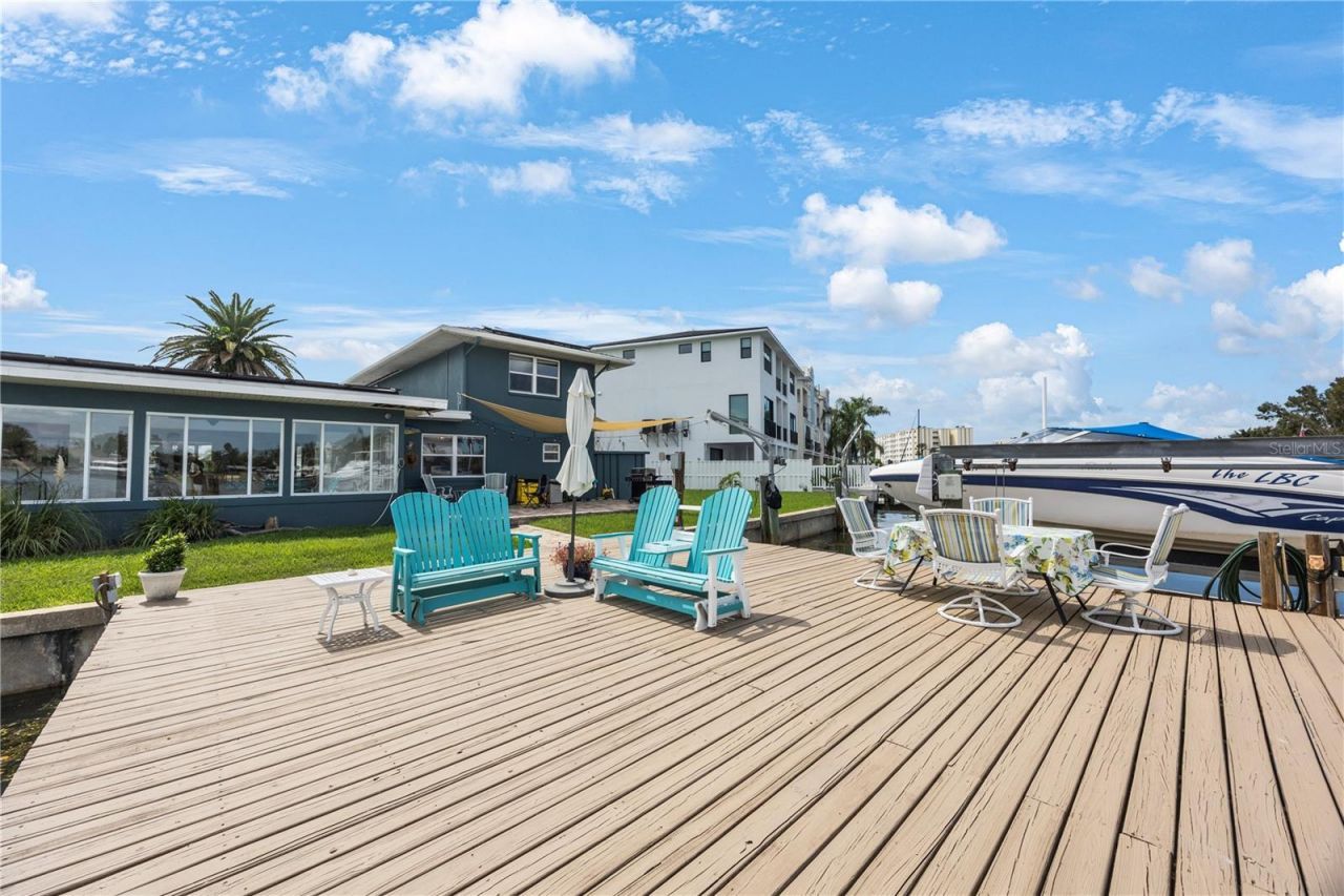 162 174th Terrace Drive E, Redington Shores, FL 33708 Photo