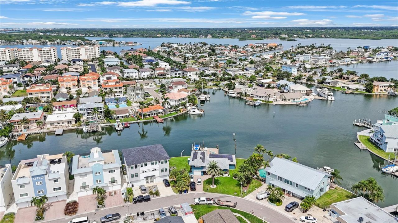 162 174th Terrace Drive E, Redington Shores, FL 33708 Photo