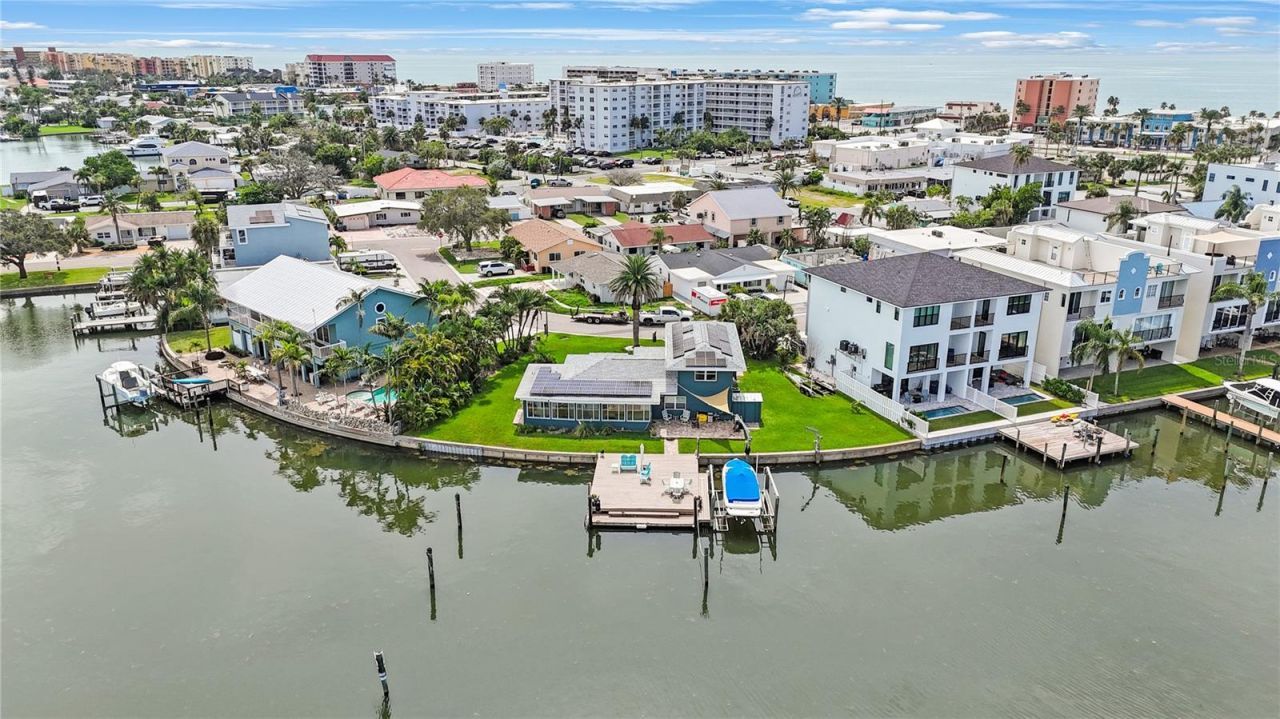 162 174th Terrace Drive E, Redington Shores, FL 33708 Photo