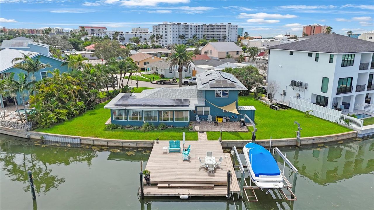 162 174th Terrace Drive E, Redington Shores, FL 33708 Photo