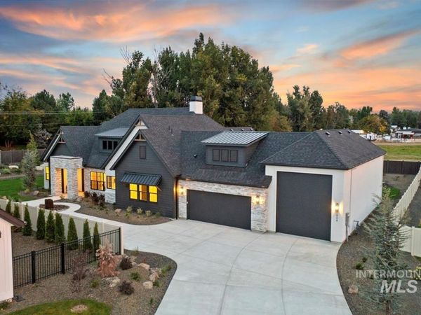 1934 W Yellowstone Dr, Eagle, ID 83616