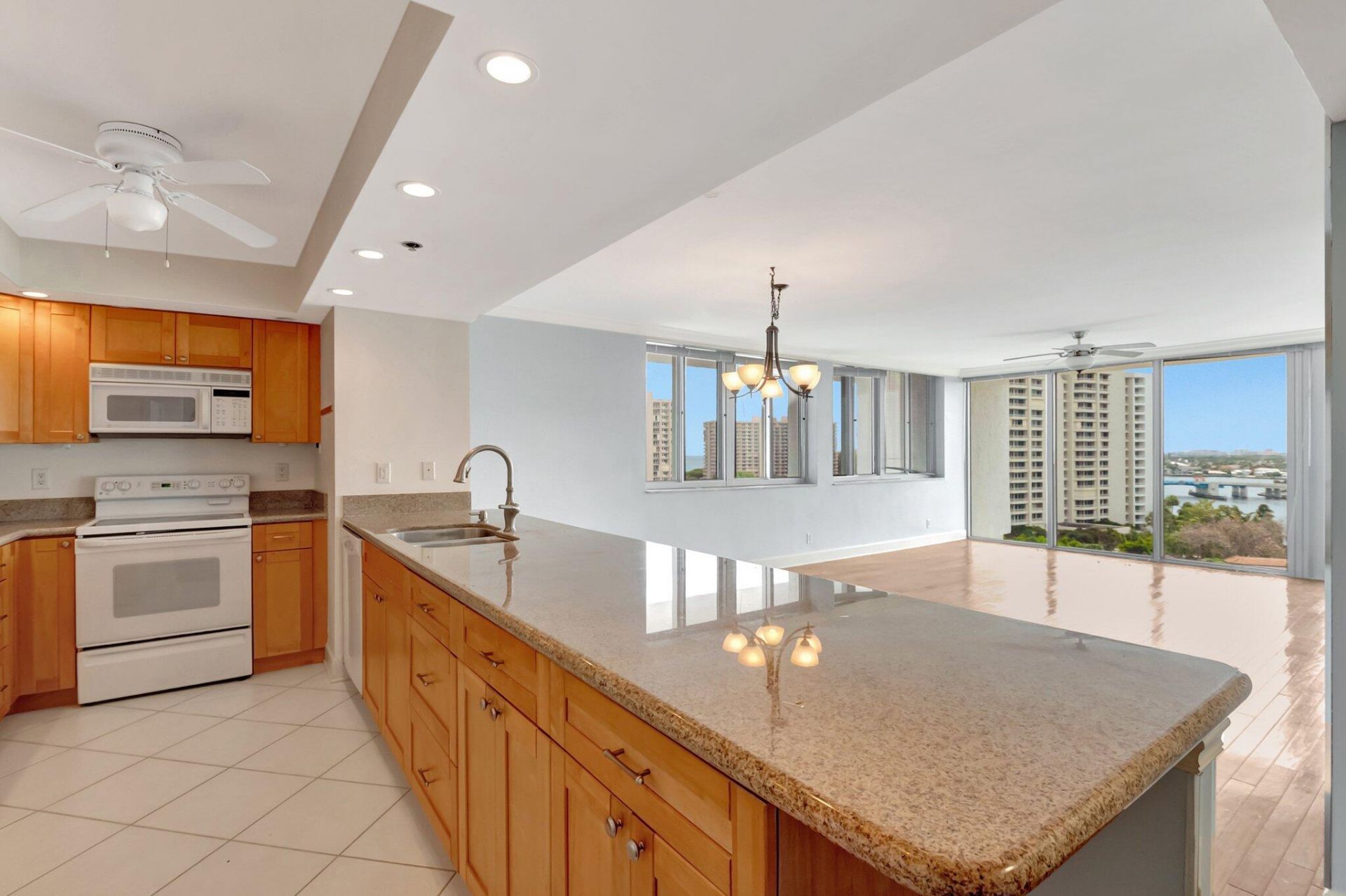 4750 S Ocean Boulevard, Unit Ph10, Highland Beach, FL 33487 Photo