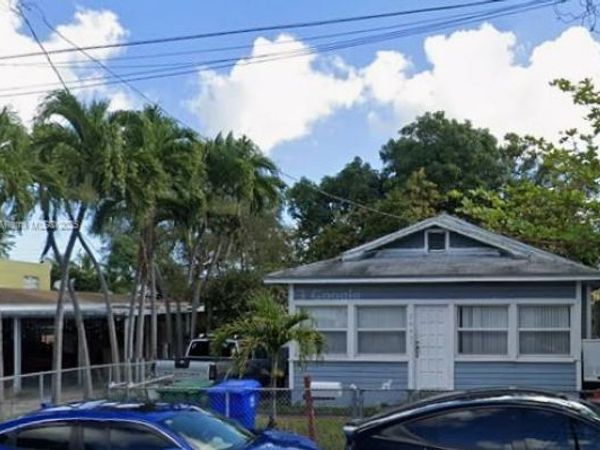 2643 NW 23rd Ct, Miami, FL 33142