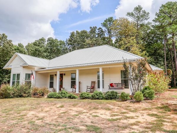 900 Hwy 7 North, Abbeville, MS 38601