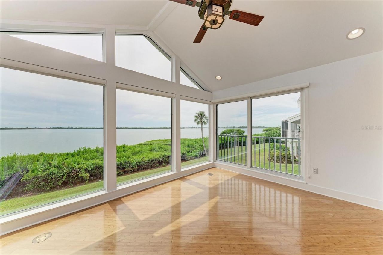 79 Tidy Island Blvd, Bradenton, FL 34210 Photo