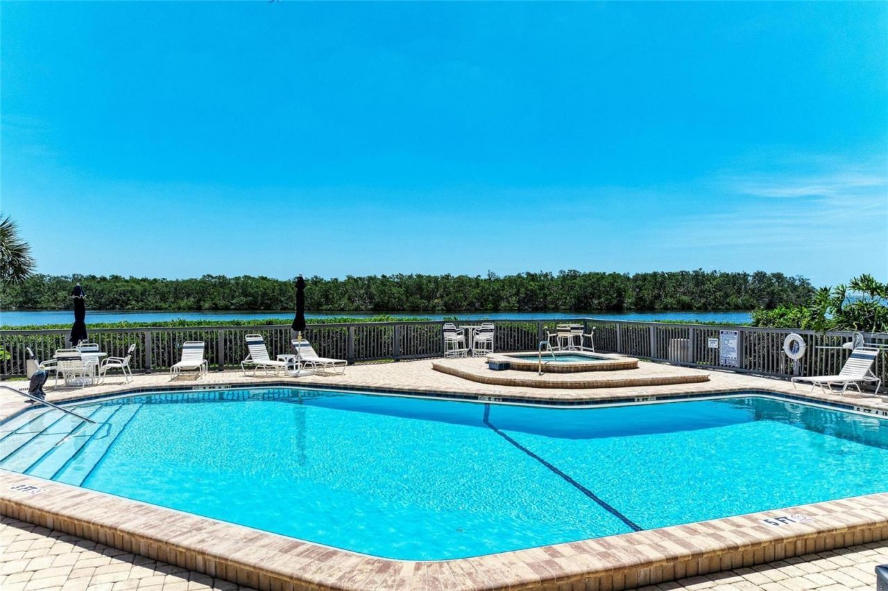 79 Tidy Island Blvd, Bradenton, FL 34210 Photo