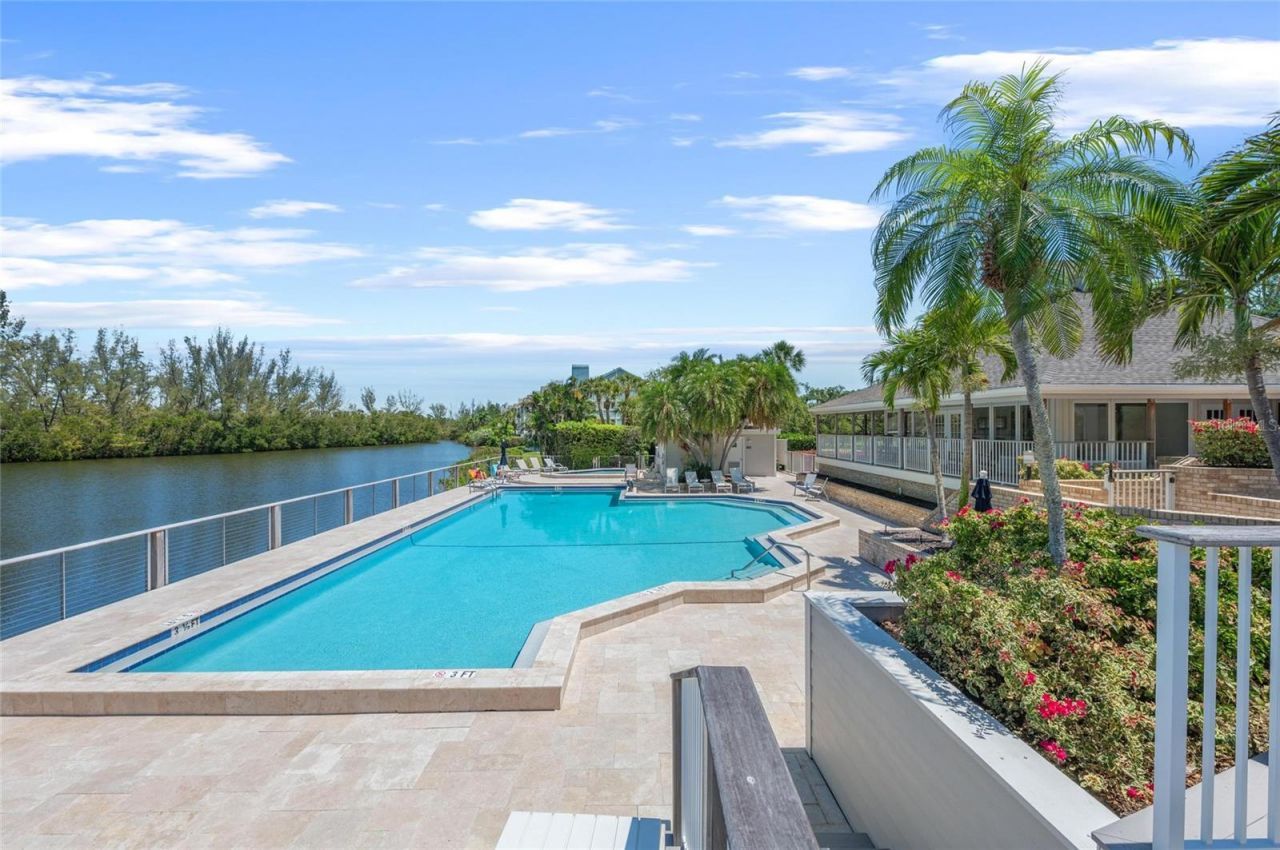 79 Tidy Island Blvd, Bradenton, FL 34210 Photo