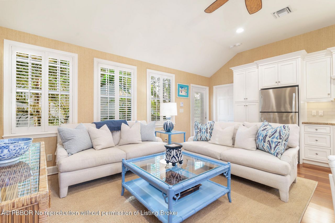 357 Seabreeze Avenue, Palm Beach, FL 33480 Photo