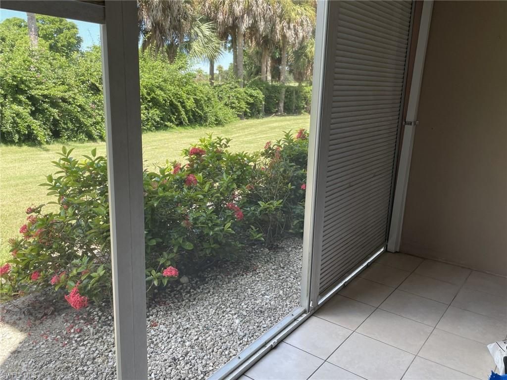 221 Cypress Way E, Unit 103, Naples, FL 34110 Photo