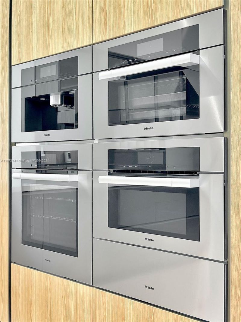 9860 NE 5th Avenue Rd, Miami Shores, FL 33138 Photo