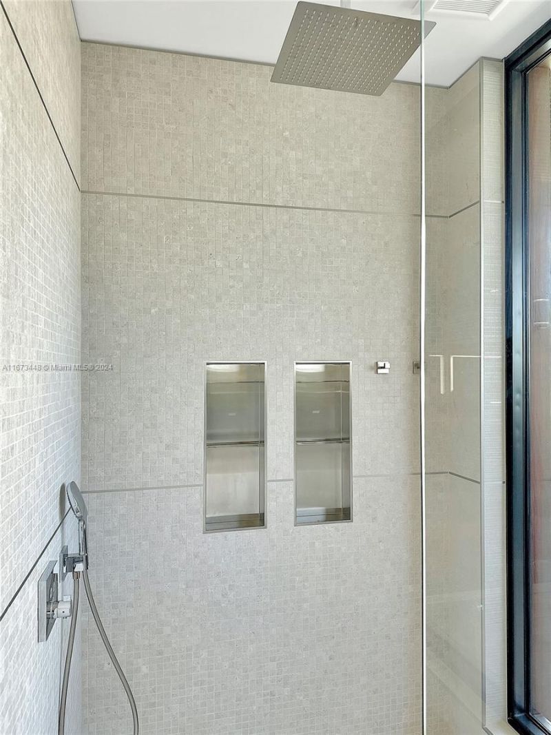 9860 NE 5th Avenue Rd, Miami Shores, FL 33138 Photo