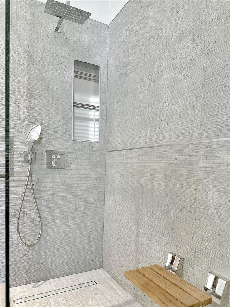 9860 NE 5th Avenue Rd, Miami Shores, FL 33138 Photo