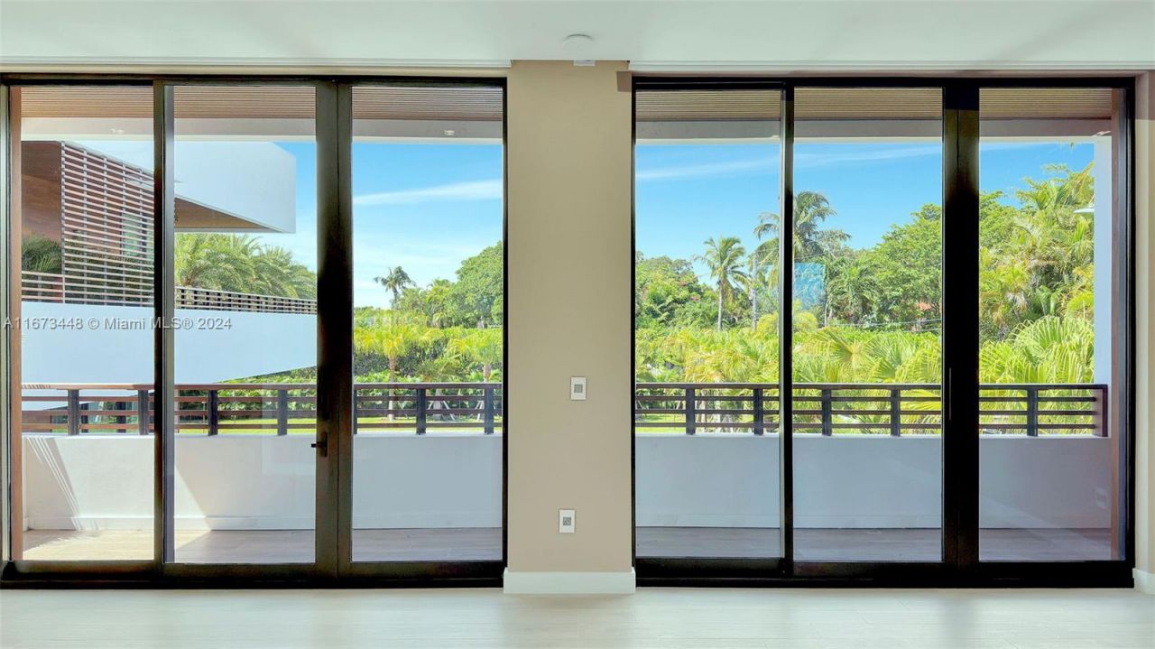 9860 NE 5th Avenue Rd, Miami Shores, FL 33138 Photo