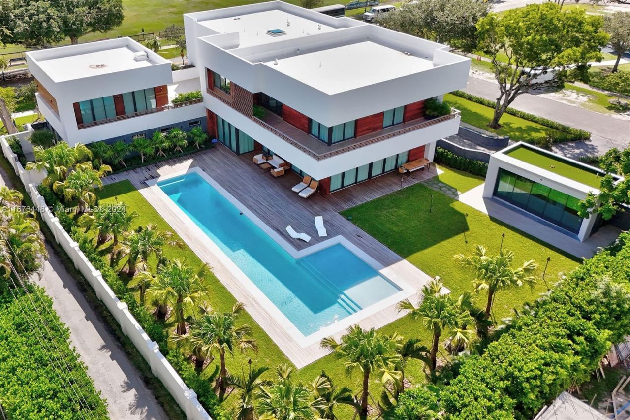 9860 NE 5th Avenue Rd, Miami Shores, FL 33138 Photo