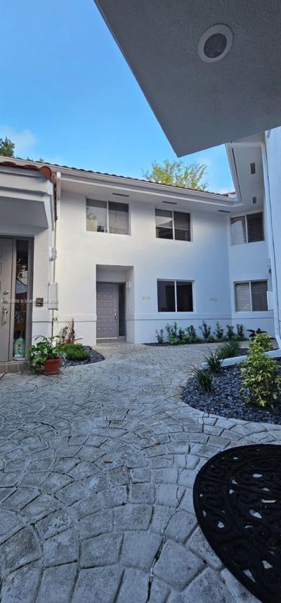 9220 NW 9th Pl, Unit 1, Plantation, FL 33324 Photo