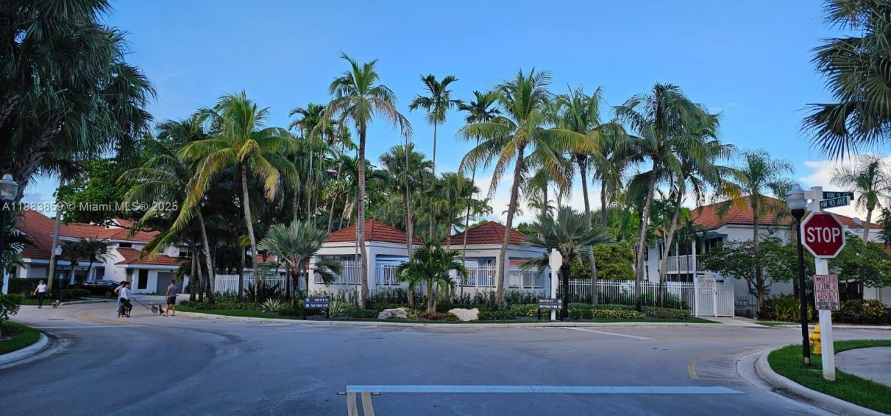 9220 NW 9th Pl, Unit 1, Plantation, FL 33324 Photo