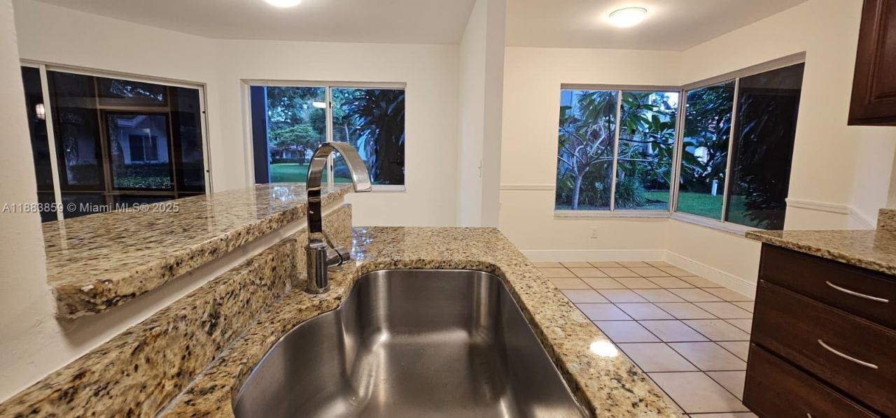 9220 NW 9th Pl, Unit 1, Plantation, FL 33324 Photo