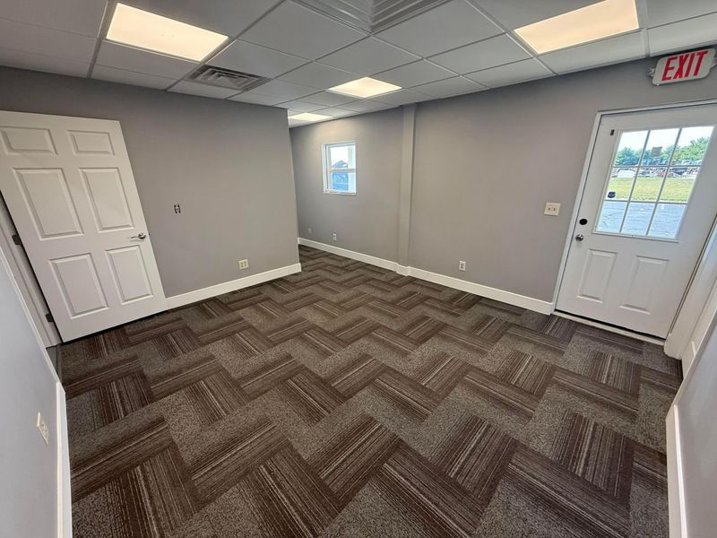 665 Granite Drive, Circleville, OH 43113 Photo 9