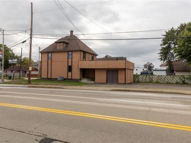 2147 College Avenue, Elmira, NY 14903