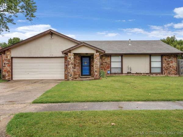 409 W Trinidad Drive, Sand Springs, OK 74063