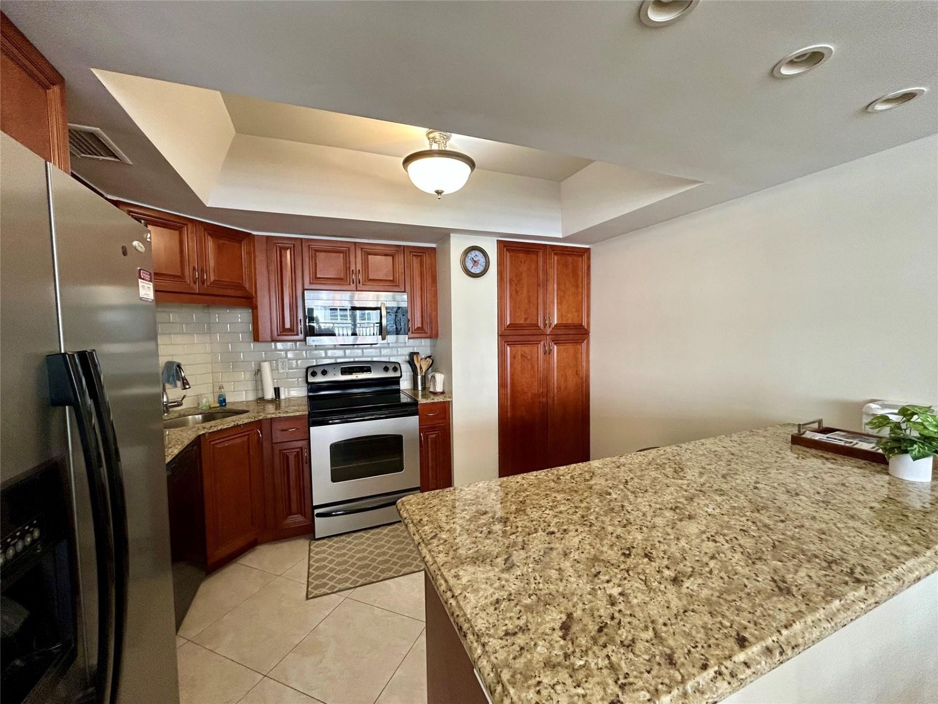 3800 NE Galt Ocean Drive, Unit 803, Fort Lauderdale, FL 33308 Photo