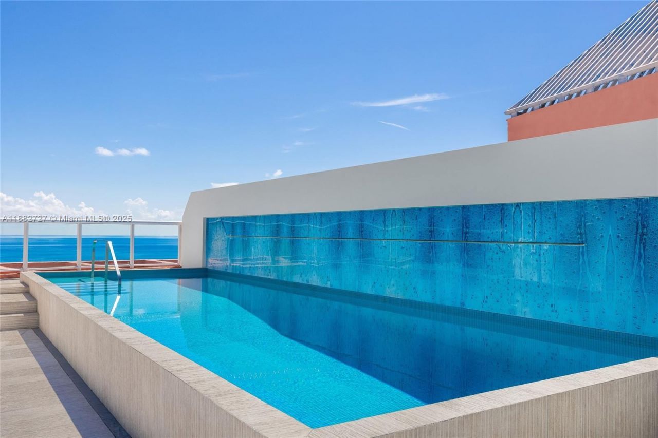 300 S Pointe Dr, Unit PH-5, Miami Beach, FL 33139 Photo