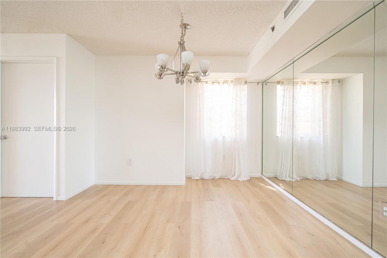 19601 E Country Club Dr, Unit 7308, Aventura, FL 33180 Photo