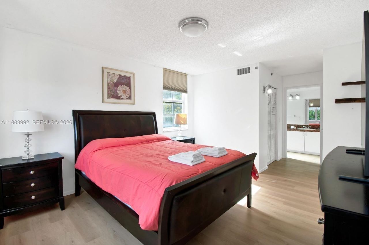 19601 E Country Club Dr, Unit 7308, Aventura, FL 33180 Photo