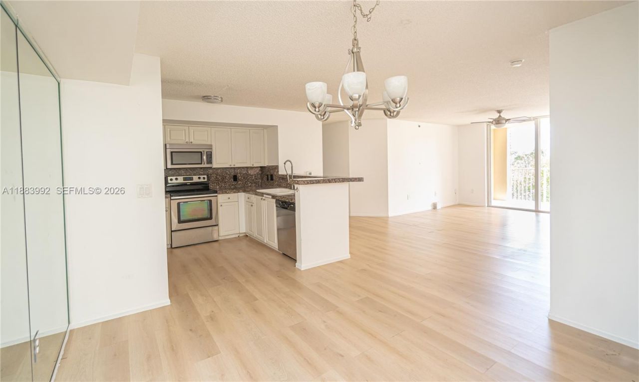 19601 E Country Club Dr, Unit 7308, Aventura, FL 33180 Photo