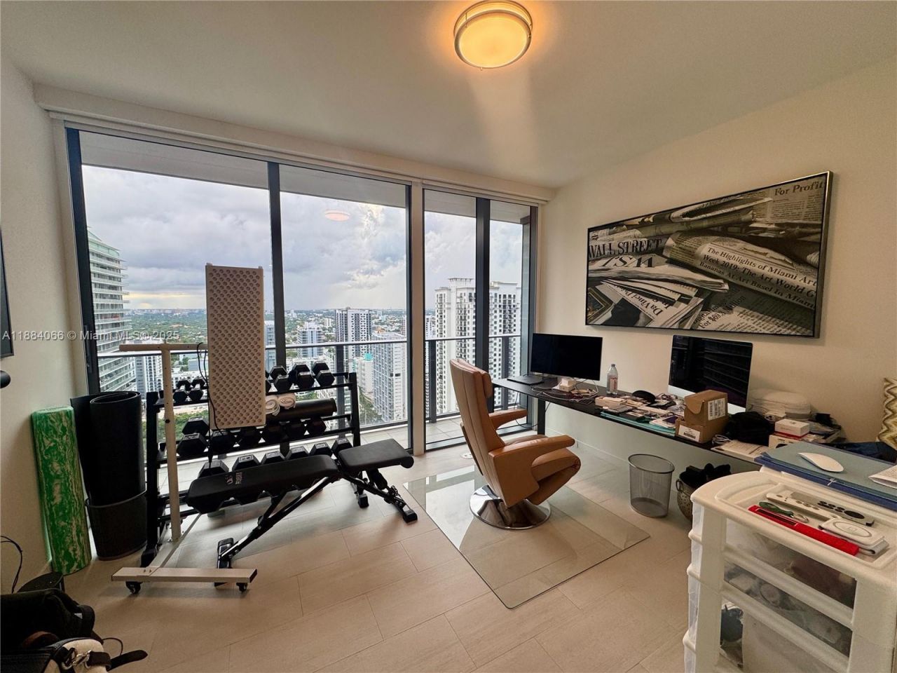 1000 Brickell Plz, Unit 3302, Miami, FL 33131 Photo