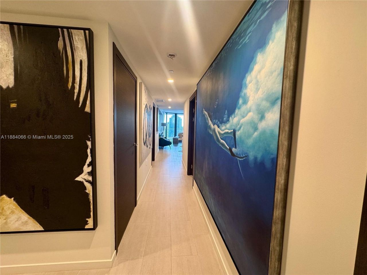 1000 Brickell Plz, Unit 3302, Miami, FL 33131 Photo