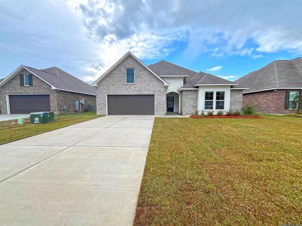 23175 Waterbuck Lake Ct, Denham Springs, LA 70726