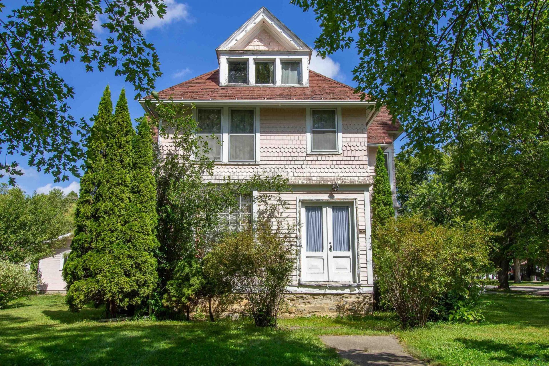 104 W Olive St, Laurens, IA 50554 Main Photo