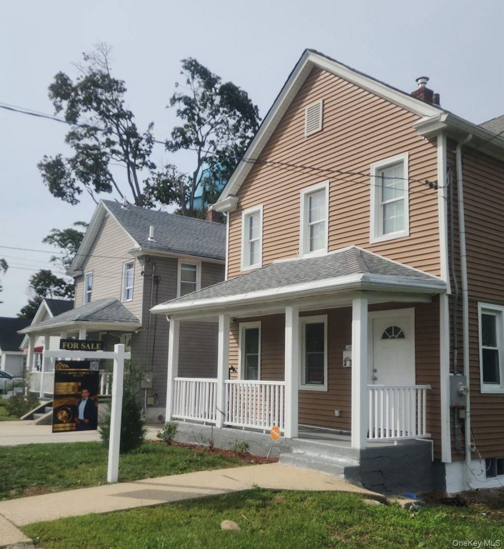 33 Linden Avenue, Hempstead, NY 11550 Main Photo