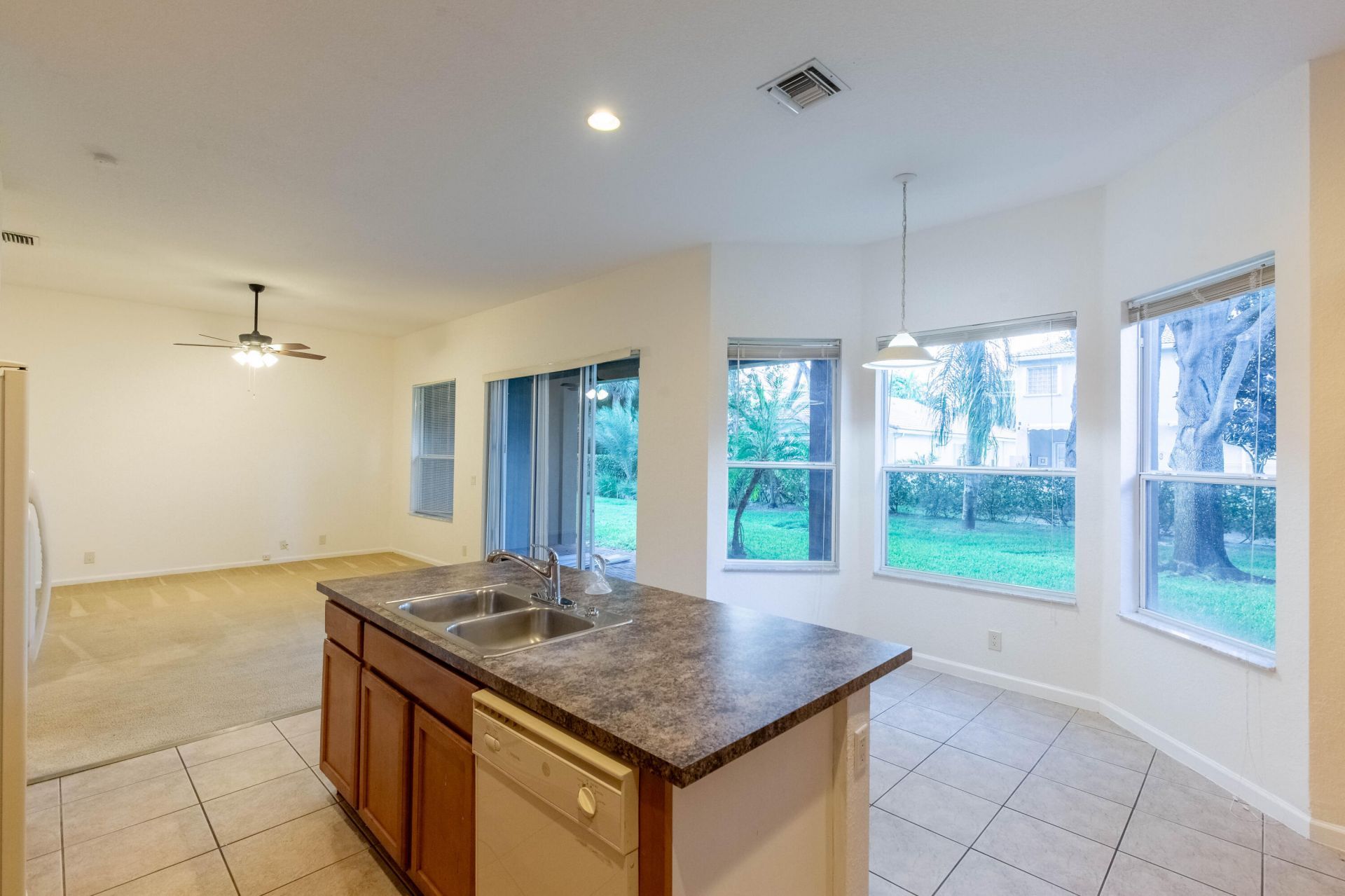1067 Grove Park Circle, Boynton Beach, FL 33436 Photo