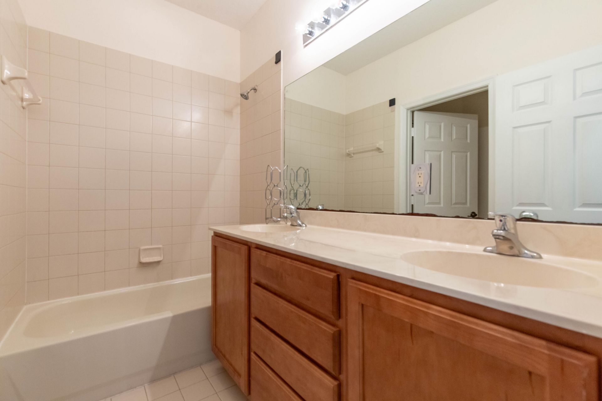 1067 Grove Park Circle, Boynton Beach, FL 33436 Photo