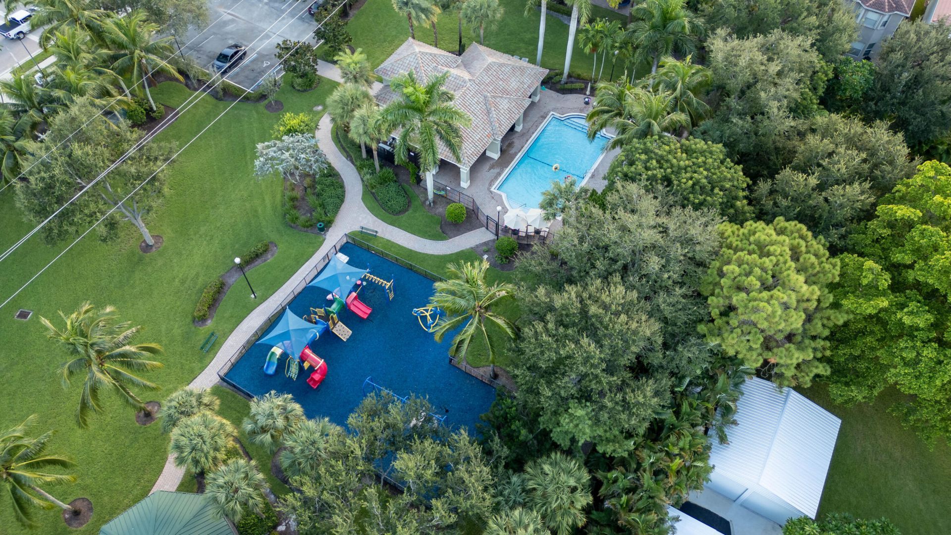 1067 Grove Park Circle, Boynton Beach, FL 33436 Photo