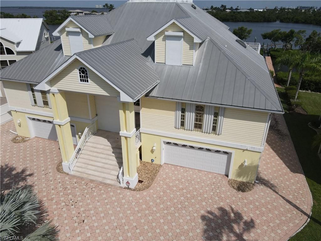 21523 Indian Bayou Dr, Fort Myers Beach, FL 33931 Photo