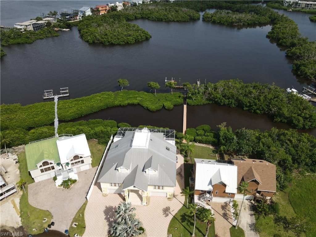 21523 Indian Bayou Dr, Fort Myers Beach, FL 33931 Photo