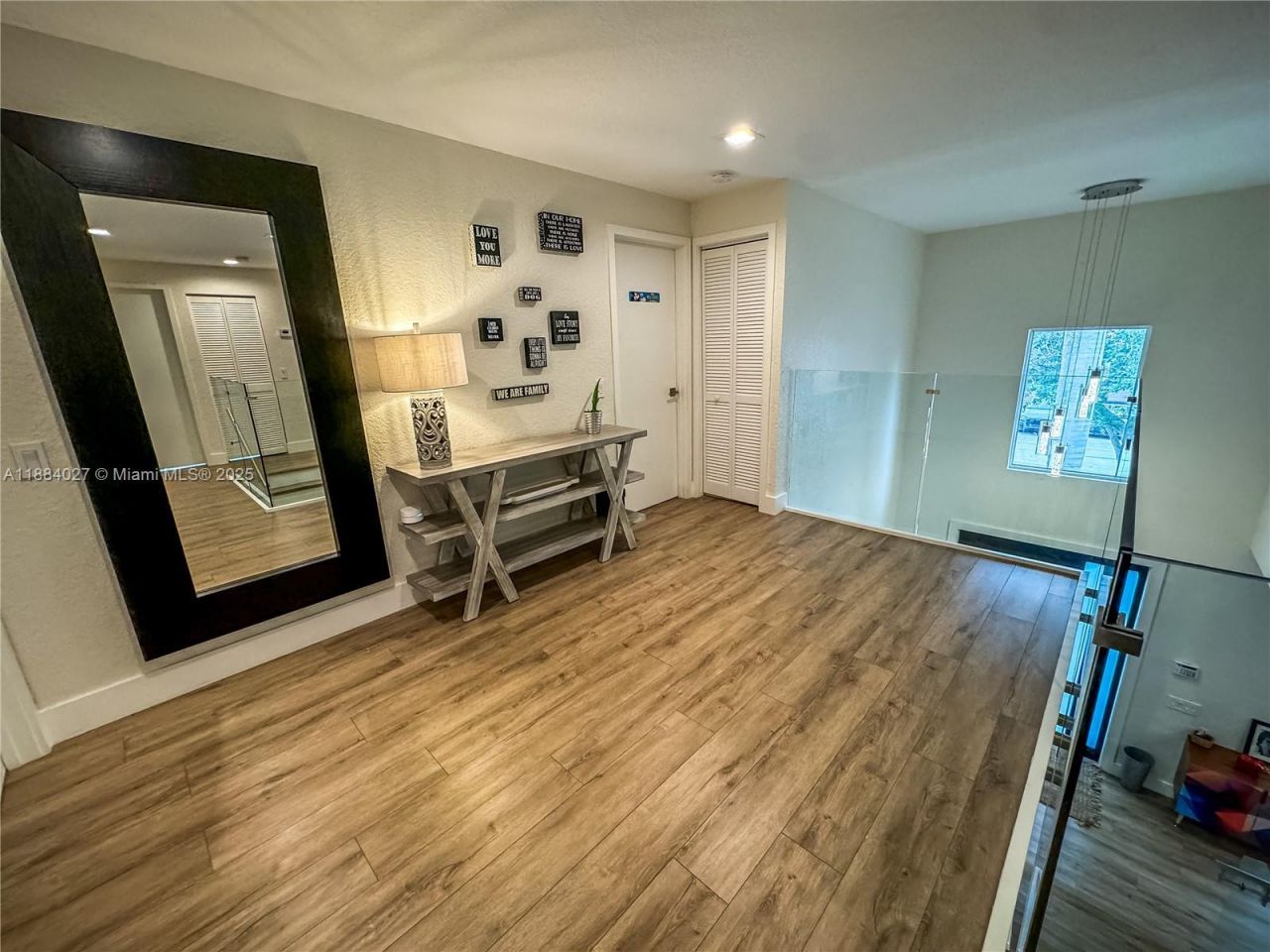 857 Vanda Ter, Weston, FL 33327 Photo