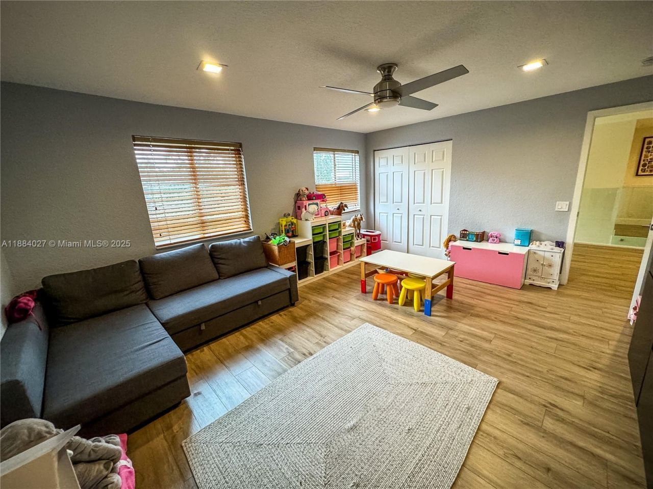 857 Vanda Ter, Weston, FL 33327 Photo