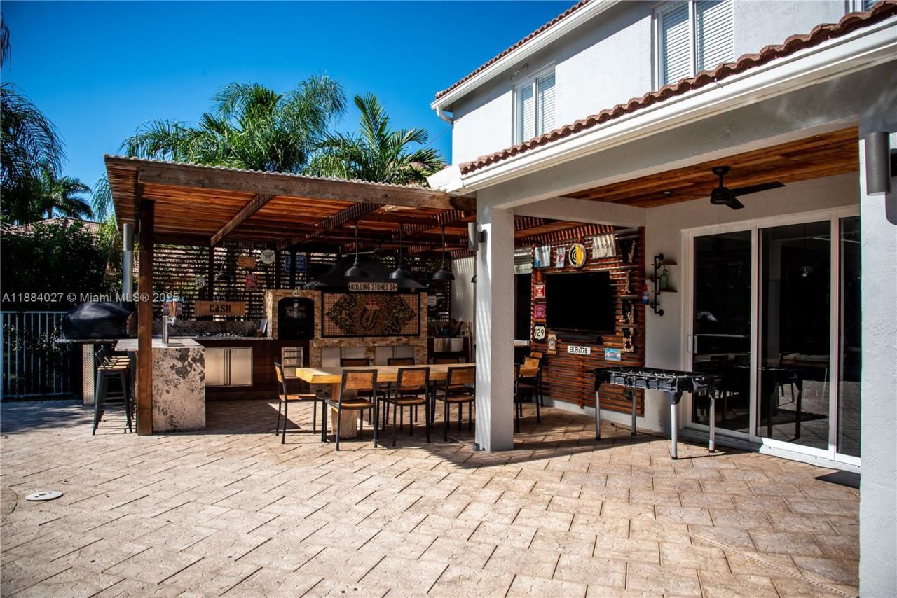 857 Vanda Ter, Weston, FL 33327 Photo