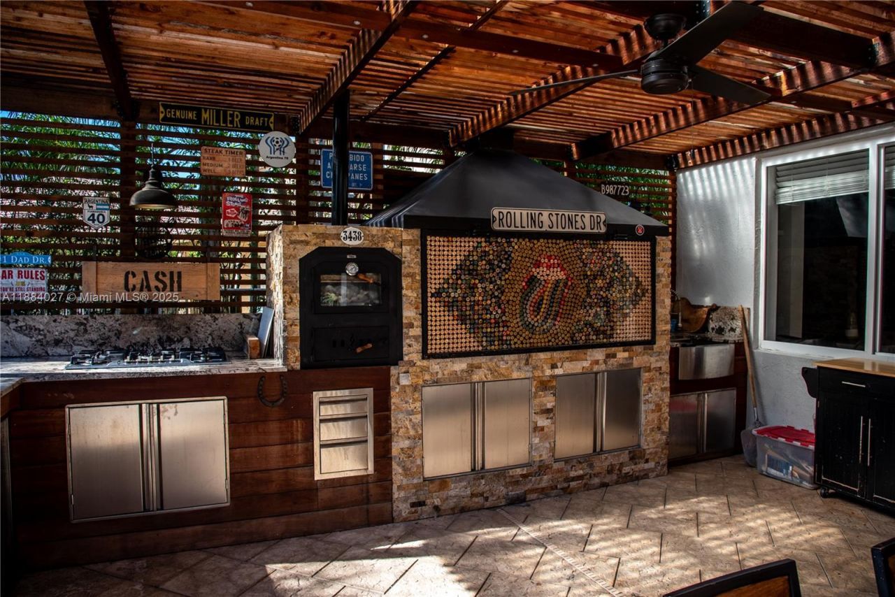 857 Vanda Ter, Weston, FL 33327 Photo