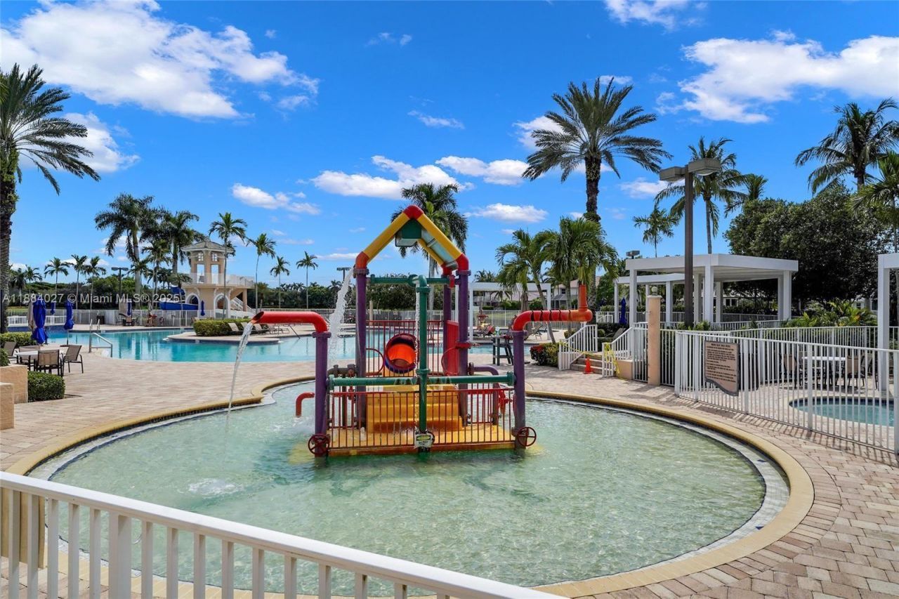 857 Vanda Ter, Weston, FL 33327 Photo